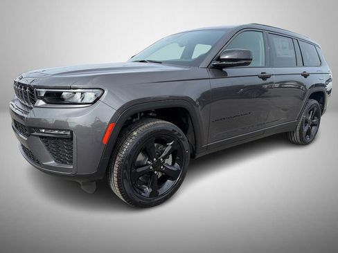 New 2026 Jeep Grand Cherokee L Limited w/ Limited Altitude Package RWD image 2