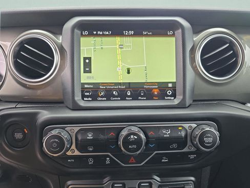 Used 2023 Jeep Wrangler Sahara image 20