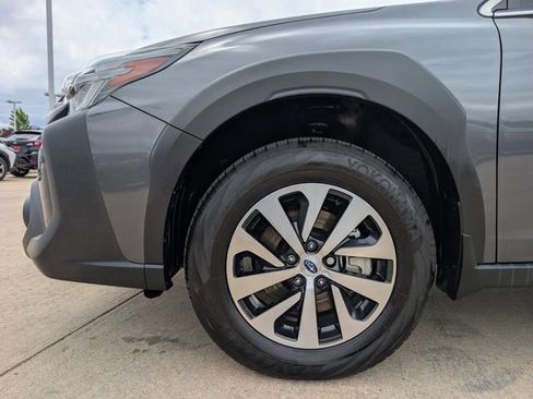 Used 2024 Subaru Outback Premium AWD/4WD image 13