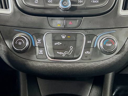 Used 2023 Chevrolet Malibu LS FWD image 15