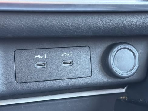 Used 2024 Nissan Rogue S FWD image 6