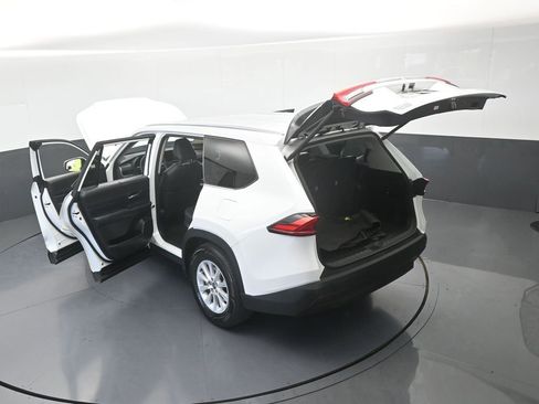 Used 2024 Toyota Grand Highlander FWD image 65