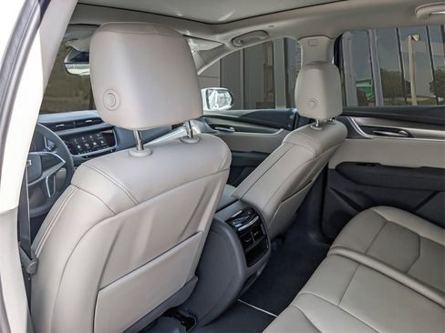 New 2026 Cadillac XT5 Premium Luxury image 16