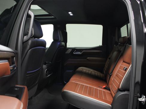 Used 2026 GMC Sierra 1500 Denali Ultimate AWD/4WD image 13