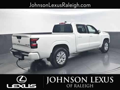 Used 2023 Nissan Frontier SV w/ Technology Package image 9