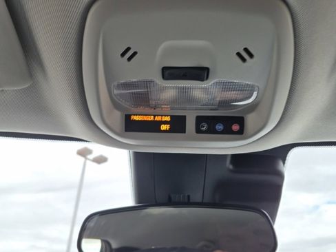 Used 2025 Chevrolet Trax ACTIV w/ Driver Confidence Package image 43