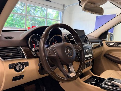 Used 2018 Mercedes-Benz GLE 350 image 34