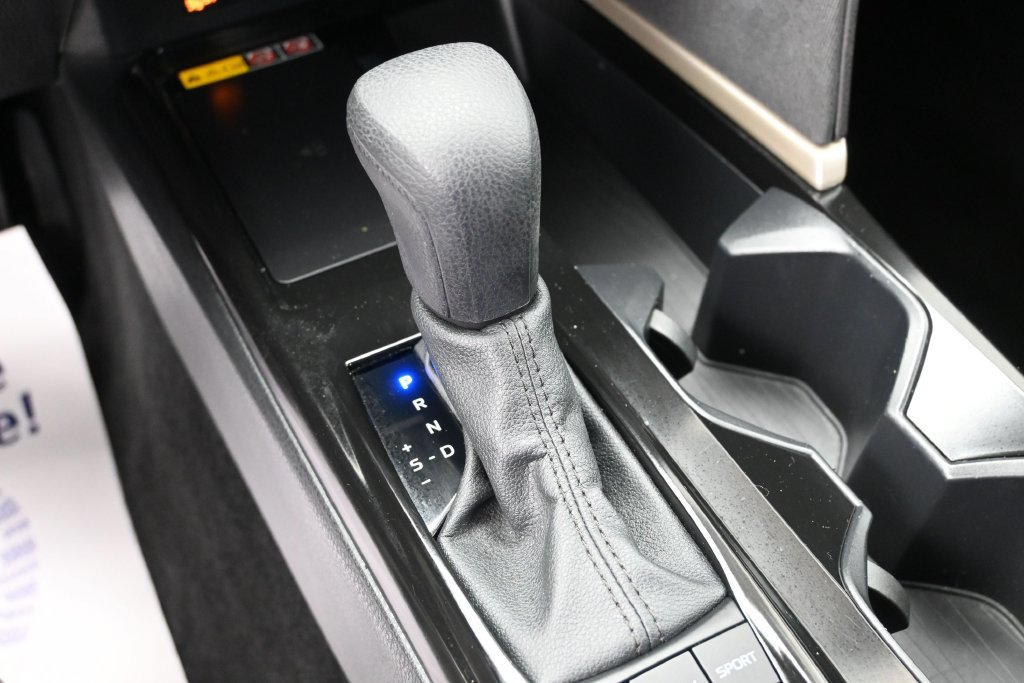 Used 2025 Toyota Camry LE FWD image 17