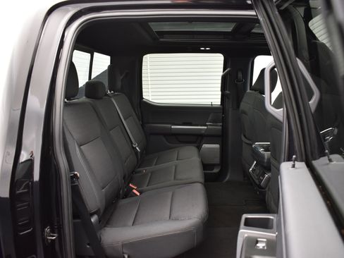 Used 2022 Ford F150 XLT w/ Equipment Group 302A High image 11