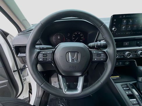 Used 2024 Honda CR-V EX-L image 10