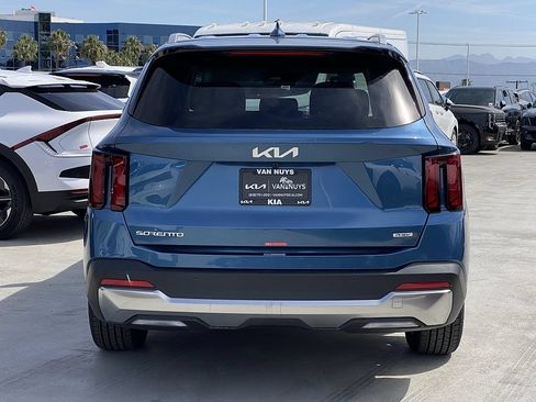 New 2026 Kia Sorento EX FWD image 4