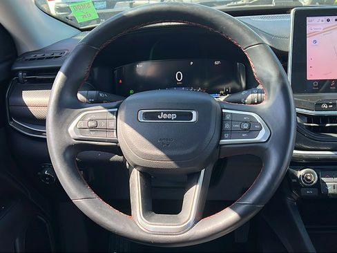 Used 2022 Jeep Compass Trailhawk w/ Trailhawk Elite Group AWD/4WD image 24