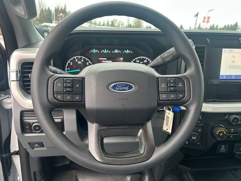 New 2026 Ford F250 XL w/ XL Chrome Package image 17