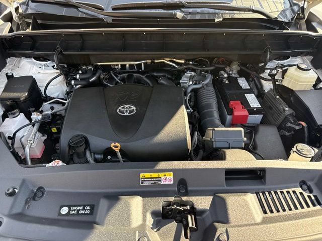 Used 2020 Toyota Highlander Limited AWD/4WD image 30