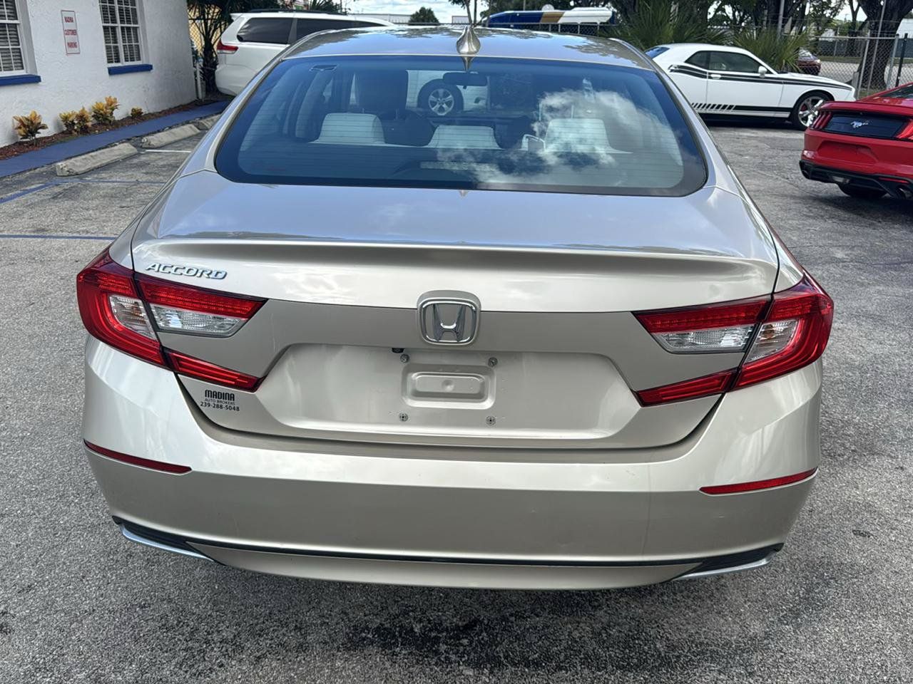 Used 2018 Honda Accord LX image 4