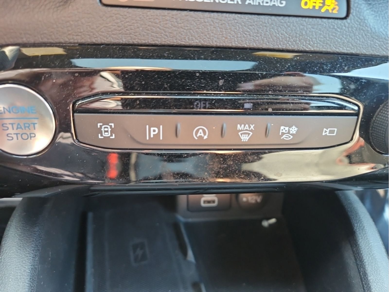 Certified 2024 Ford Escape ST-Line Elite w/ Premium Technology Package AWD/4WD image 19
