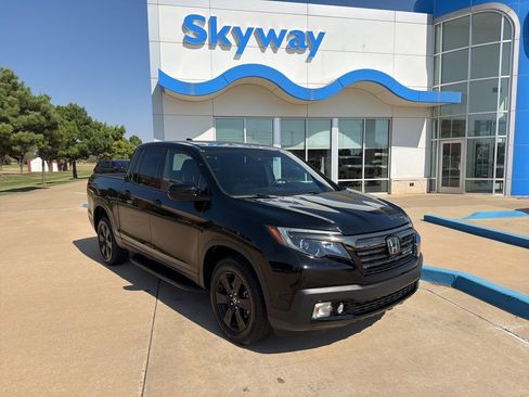 Used 2017 Honda Ridgeline Black Edition image 1