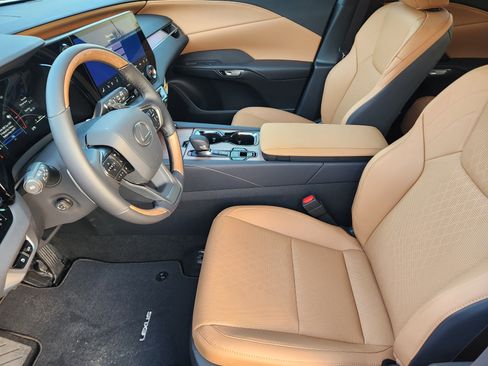New 2026 Lexus RX 350 FWD image 8