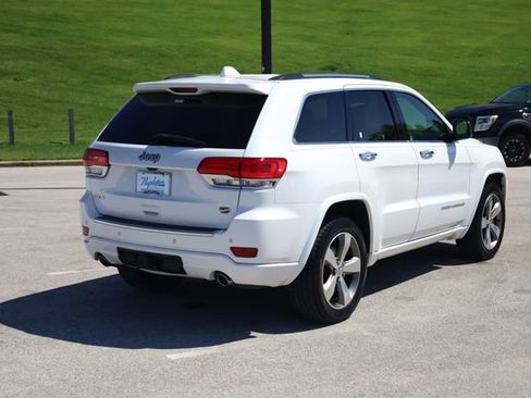Used 2016 Jeep Grand Cherokee Overland AWD/4WD image 4