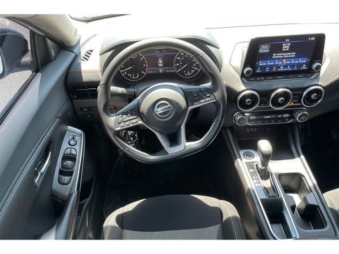 Used 2022 Nissan Sentra SR FWD image 15