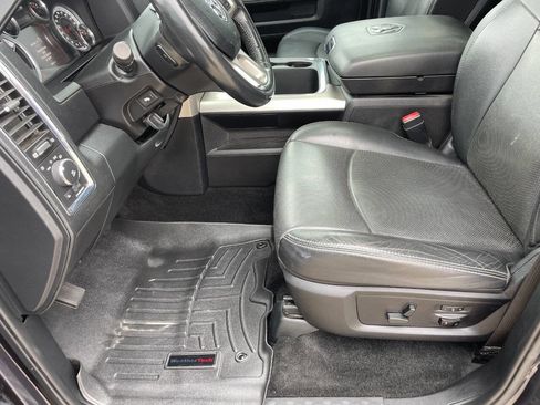 Used 2016 RAM 3500 Laramie w/ Convenience Group image 19