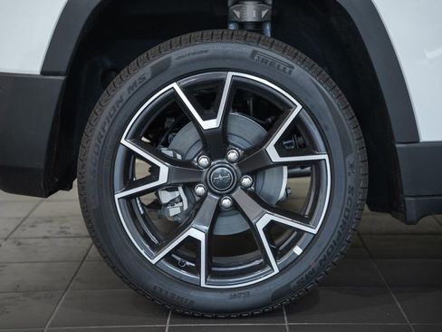 New 2026 Jeep Cherokee Overland w/ Trailer Tow Group AWD/4WD image 19