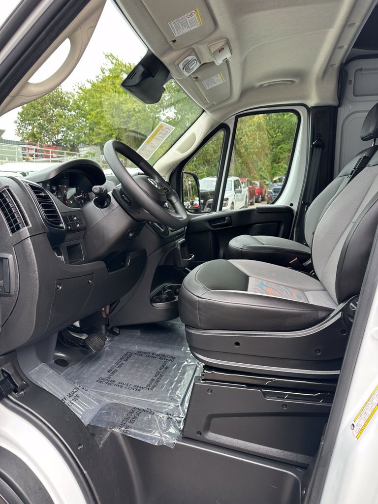 Used 2026 RAM ProMaster 2500 w/ Convenience Group FWD image 10