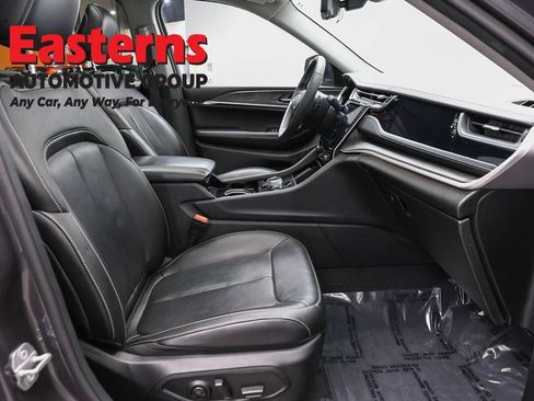 Used 2022 Jeep Grand Cherokee Limited 4xe w/ Luxury Tech Group II AWD/4WD image 27