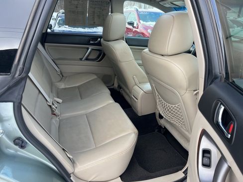 Used 2009 Subaru Outback 3.0R image 24