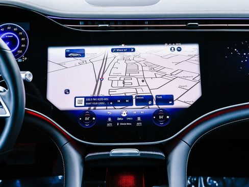 Certified 2023 Mercedes-Benz EQS 580 4MATIC Sedan image 11