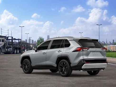 New 2025 Toyota RAV4 SE image 6