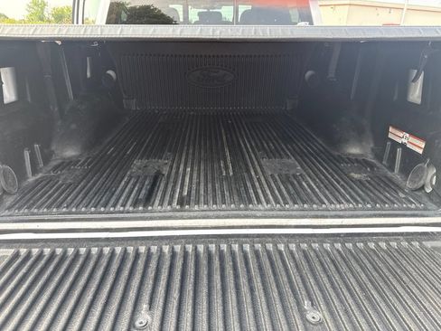 Used 2019 Ford F150 XLT w/ Equipment Group 302A Luxury AWD/4WD image 9