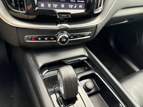 Certified 2024 Volvo XC60 B5 Core w/ Climate Package AWD/4WD image 16
