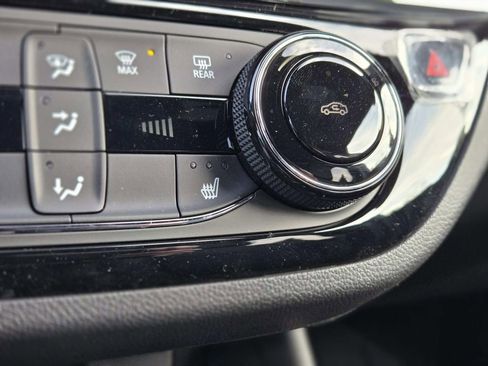 New 2026 Buick Envista Sport Touring w/ Convenience I Package FWD image 27