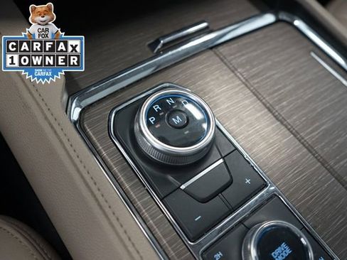 Used 2024 Ford Expedition Limited AWD/4WD image 25