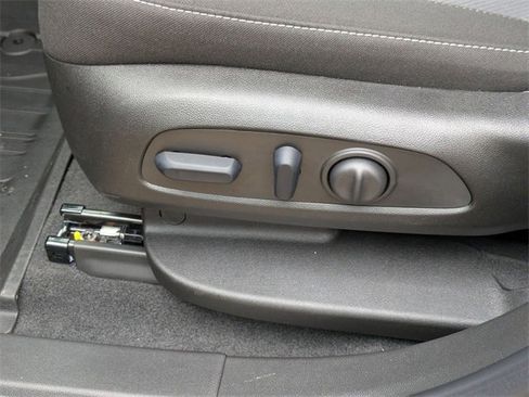 New 2025 Chevrolet Blazer LT image 11