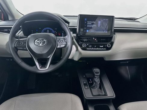 Used 2026 Toyota Corolla Cross LE w/ Moonroof Package FWD image 23