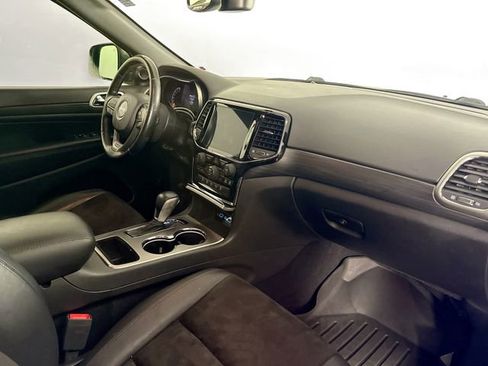 Used 2020 Jeep Grand Cherokee Altitude image 40