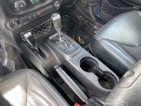 Used 2016 Jeep Wrangler Unlimited Sport AWD/4WD image 27