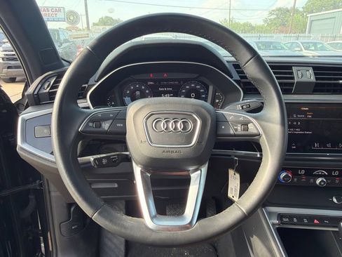 Used 2025 Audi Q3 2.0T Premium AWD/4WD image 8