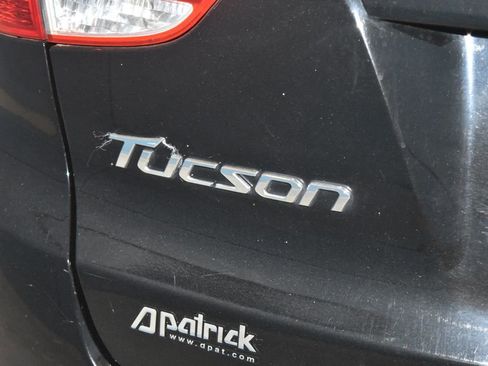 Used 2015 Hyundai Tucson SE image 24