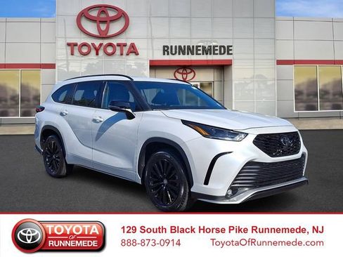 Used 2023 Toyota Highlander XSE AWD/4WD image 1