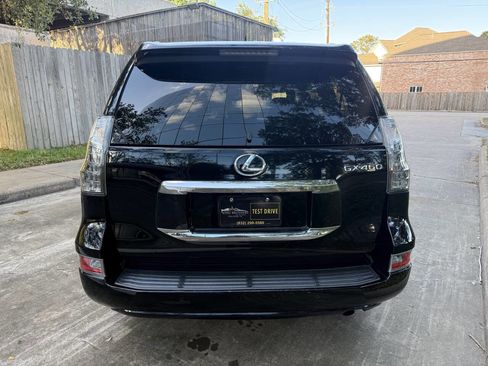 Used 2016 Lexus GX 460 w/ Premium Package image 6