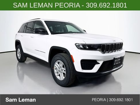 New 2025 Jeep Grand Cherokee Laredo AWD/4WD image 1