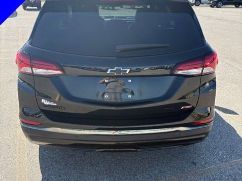 Used 2022 Chevrolet Equinox RS w/ Infotainment Package image 5