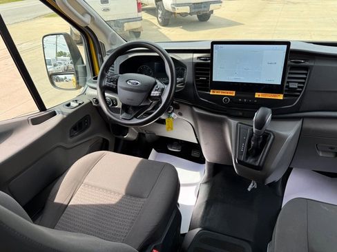 Used 2022 Ford Transit 250 148 High Roof Extended w/ Parcel Delivery Package RWD image 11