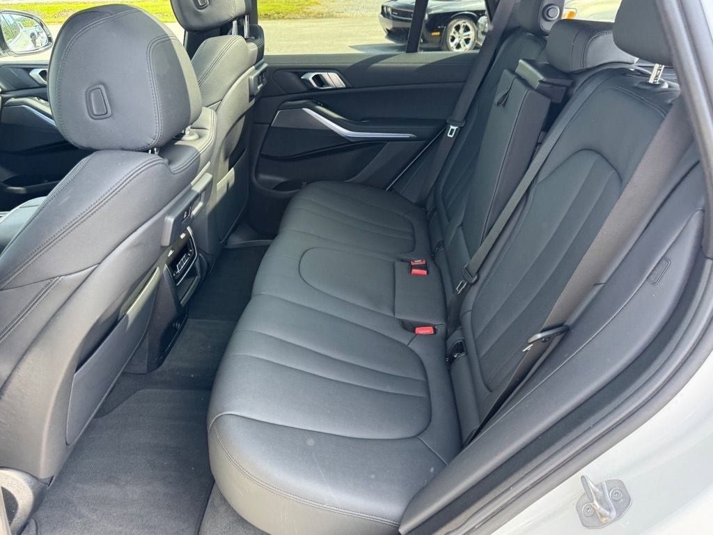 Used 2022 BMW X5 xDrive45e AWD/4WD image 10