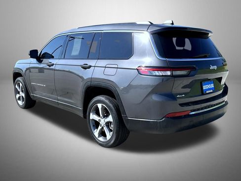 Used 2024 Jeep Grand Cherokee L Limited image 7