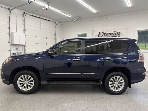 Used 2017 Lexus GX 460 Premium AWD/4WD image 8