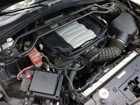 Used 2016 Chevrolet Camaro SS RWD image 45